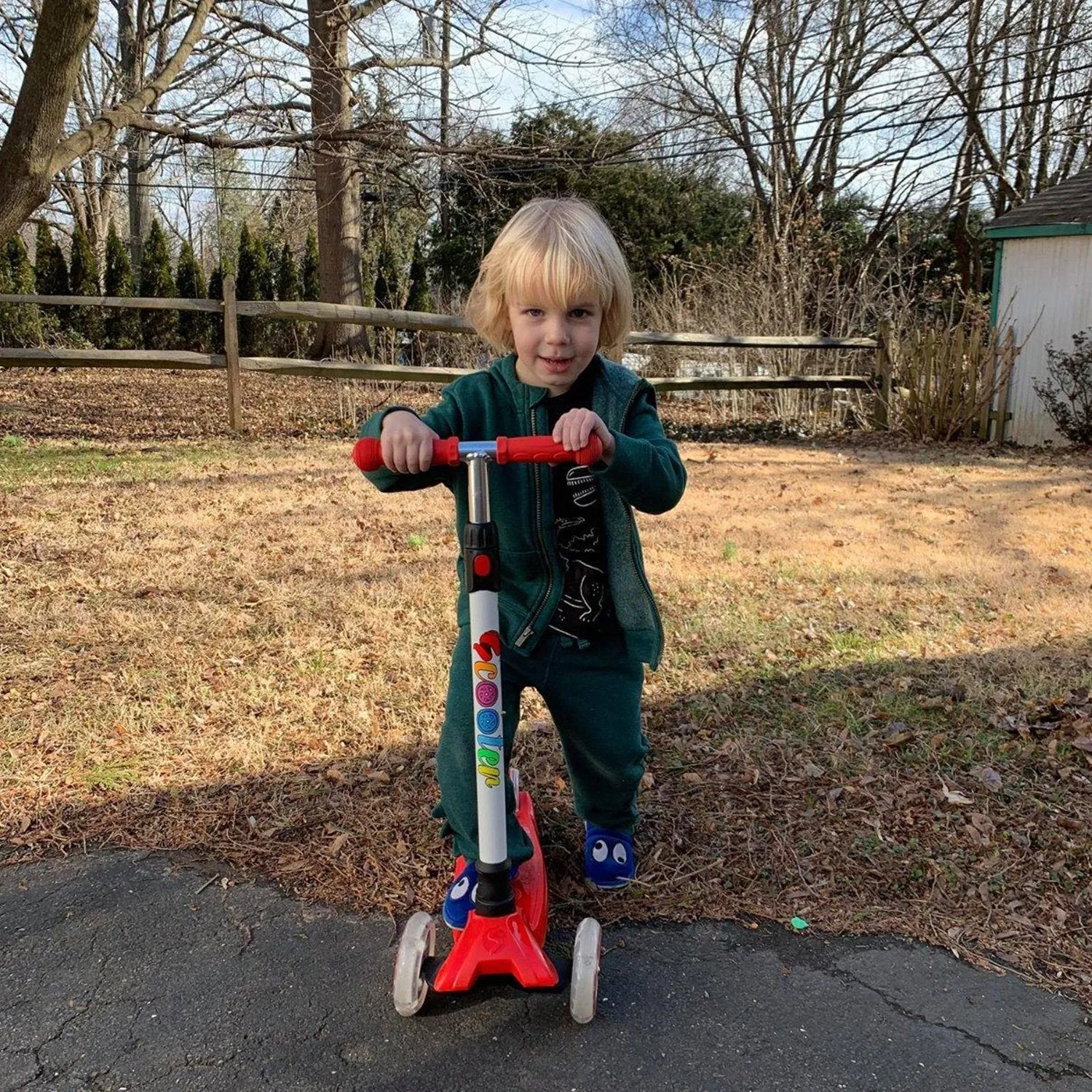 Beleev 3-hjulig sparkcykel röd LED-hjul småbarn