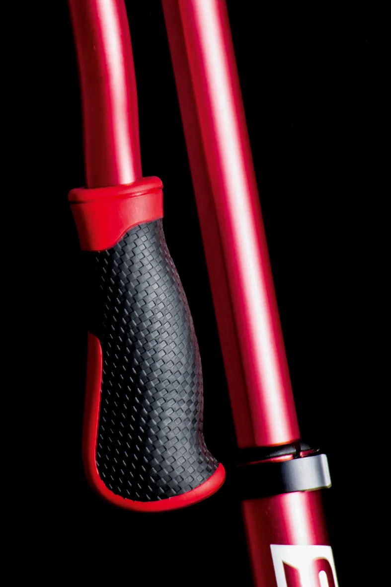 SIX DEGREES sparkcykel 230/215 mm röd PU-hjul