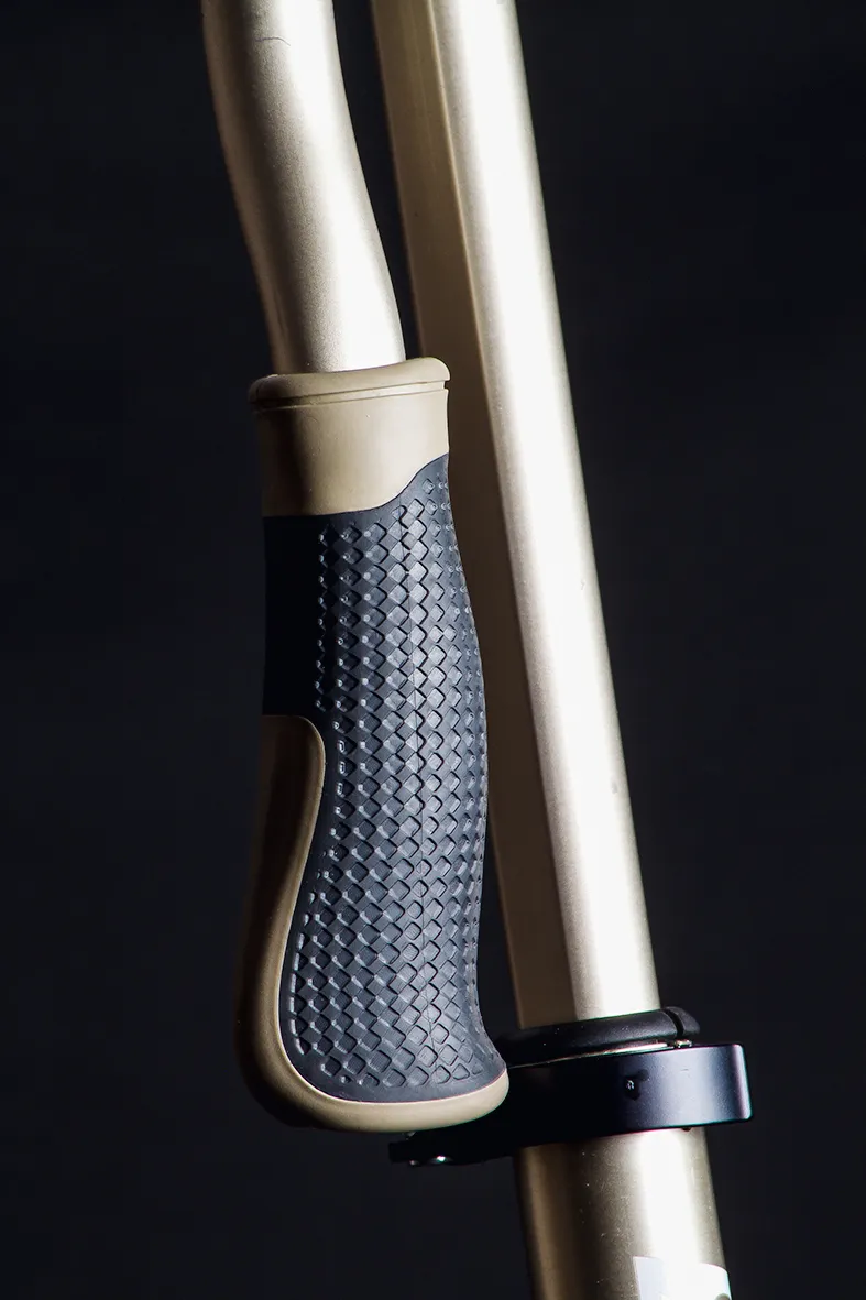 SIX DEGREES Aluminium Scooter Air 205 mm sparkcykel guld city
