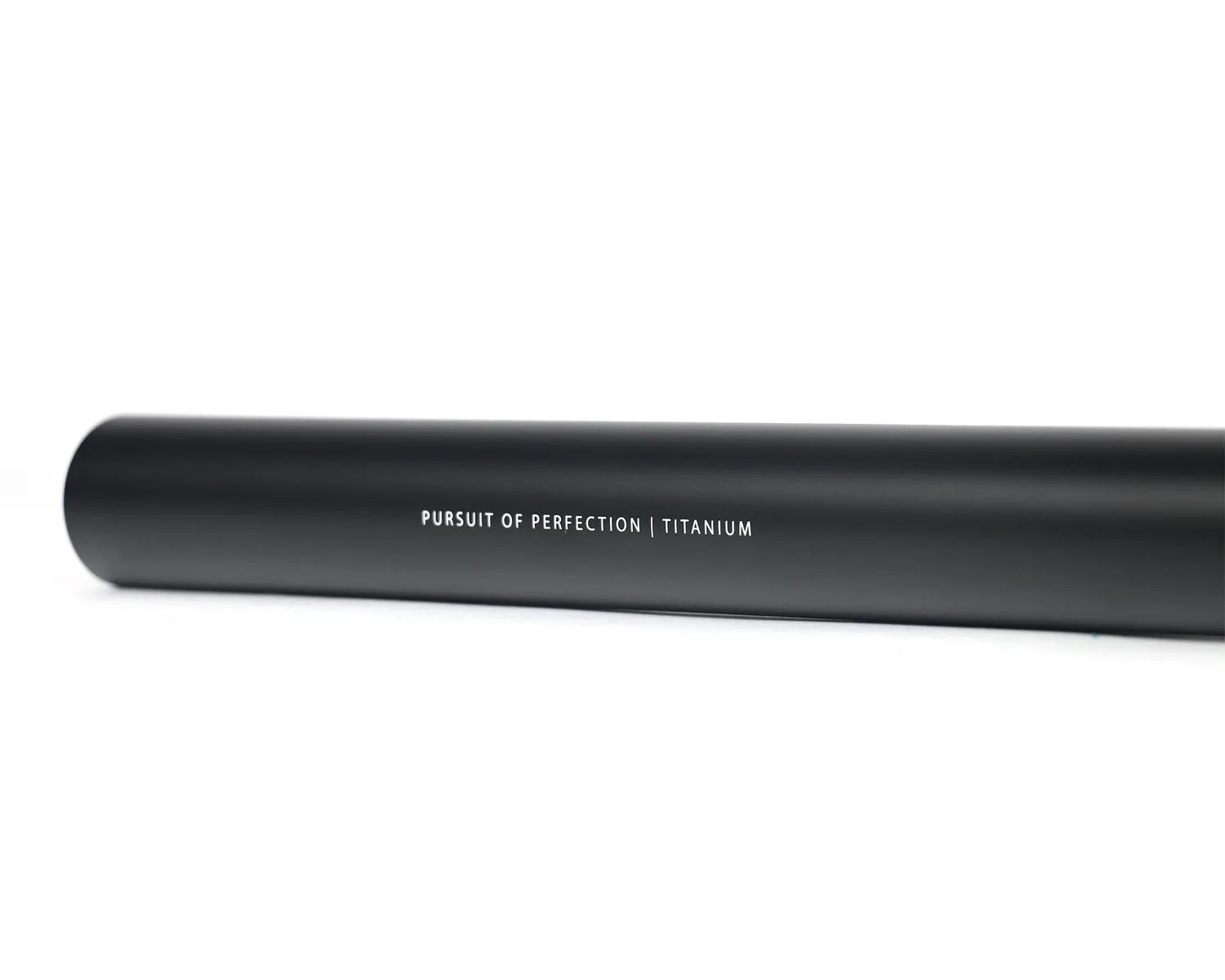 Root Industries AIR Titanium 26 styre svart titan