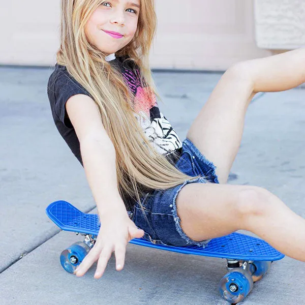 BELEEV Cruiser 22 skateboard blå lysande hjul