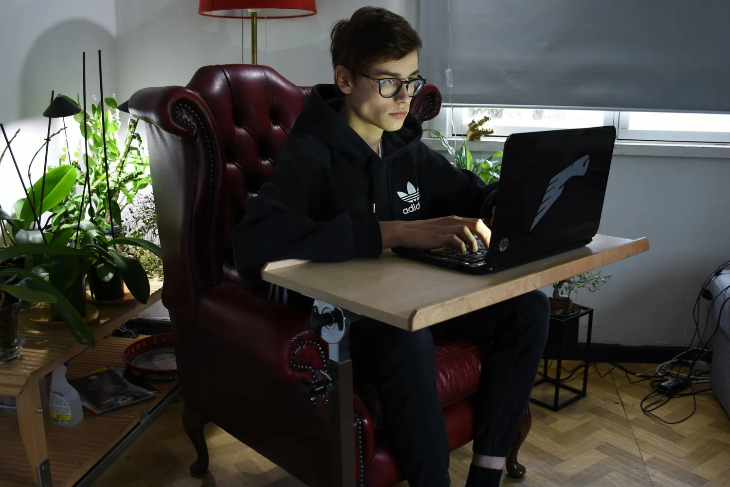 ESLA sängbord rullbart höj- och tiltbart